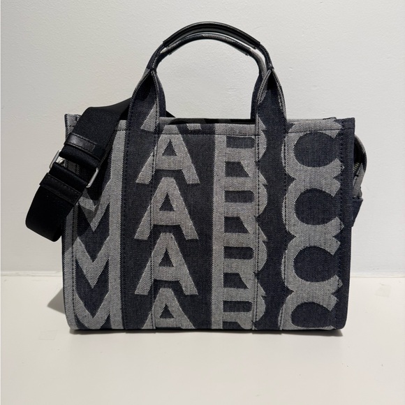 NWT Marc Jacobs The Tote Bag denim monogram medium size